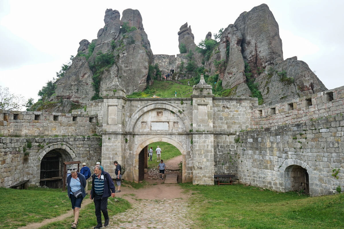 Eingangstor Burg Belogradtschik
