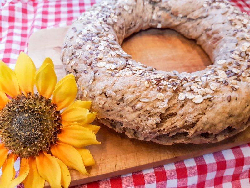 Omnia: Zwirbel-Körnerbrot - Rezept aus der Camping-Küche